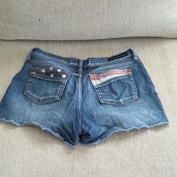 ROCK & REPUBLIC SHORTS - Picture 2 of 4